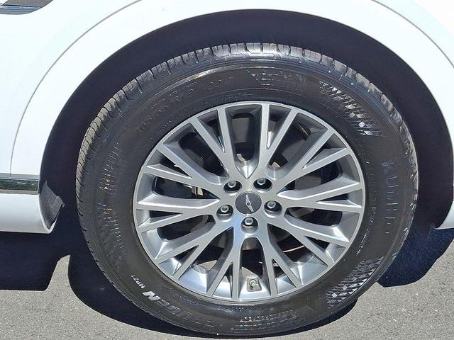 Photo of 2024 Uyuni White Genesis GV80