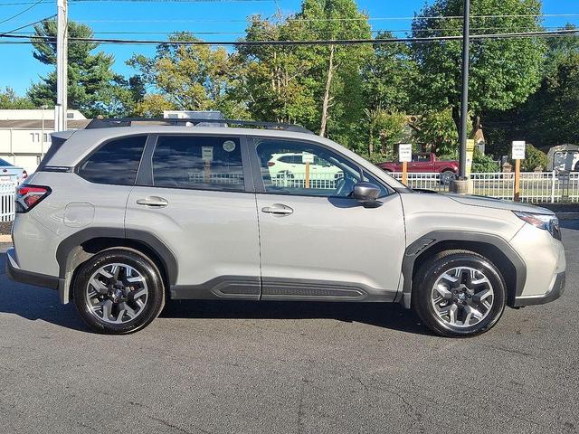 Photo of 2025 Riverrock Green Subaru Forester