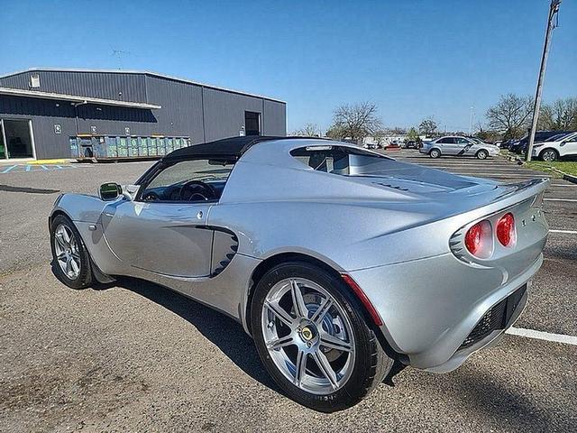 Photo of 2006 Arctic Silver Lotus Elise