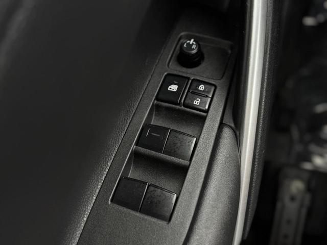 Photo of 2022 Jet Black Toyota Corolla Cross