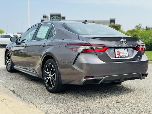 Photo of 2023 Predawn Gray Mica Toyota Camry