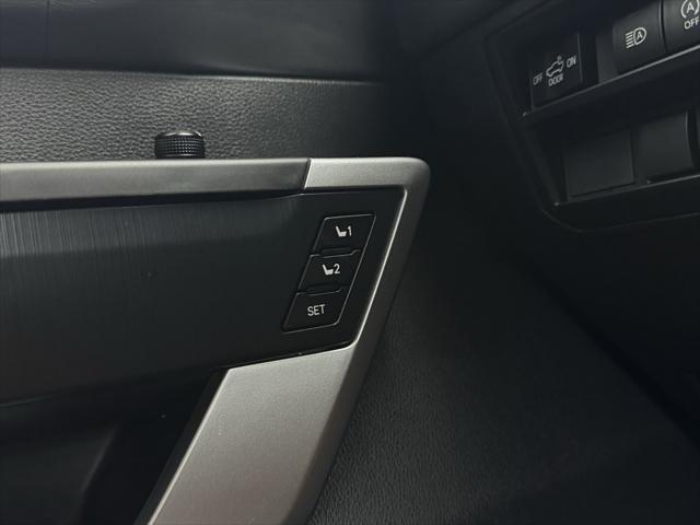 Photo of 2024 Wind Chill Pearl Toyota Tundra
