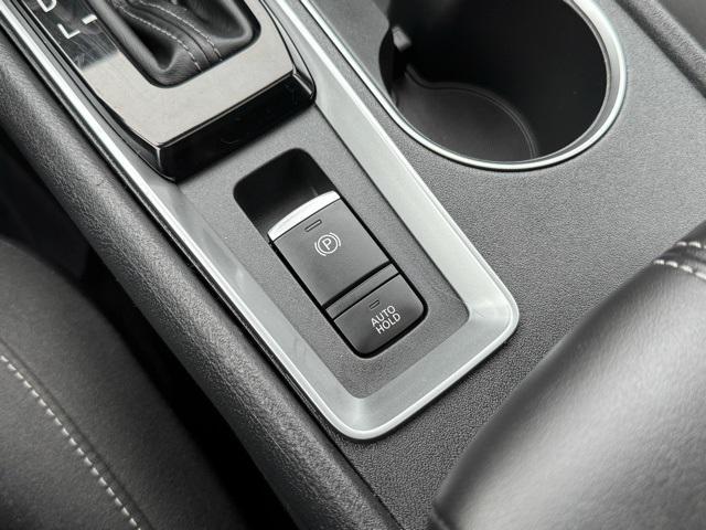 Photo of 2019 Gun Metallic Nissan Altima