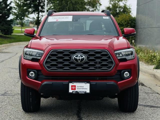 Photo of 2022 Barcelona Red Metallic Toyota Tacoma