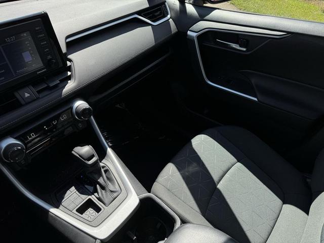 Photo of 2022 Ruby Flare Pearl Toyota RAV4