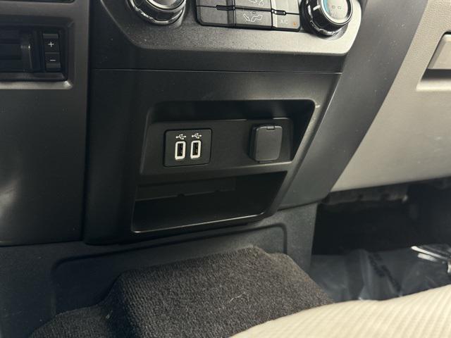 Photo of 2019 Oxford White Ford F-150