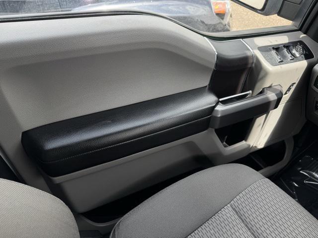 Photo of 2019 Oxford White Ford F-150