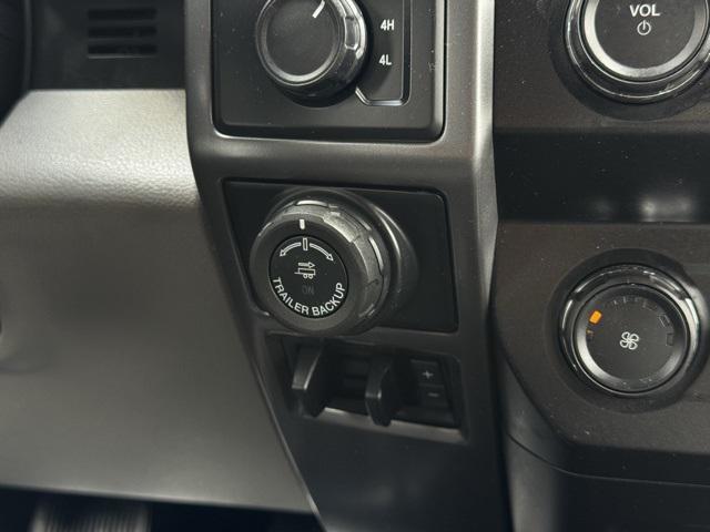 Photo of 2019 Oxford White Ford F-150