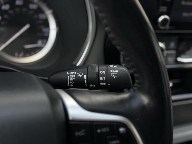 Photo of 2022 Moon Dust Toyota Highlander
