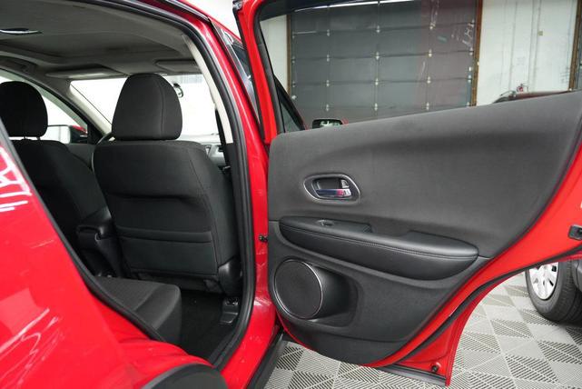 Photo of 2017 Milano Red Honda HR-V