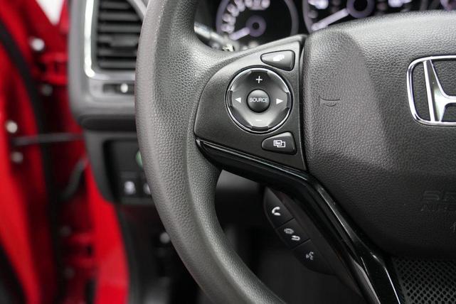 Photo of 2017 Milano Red Honda HR-V