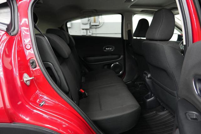 Photo of 2017 Milano Red Honda HR-V