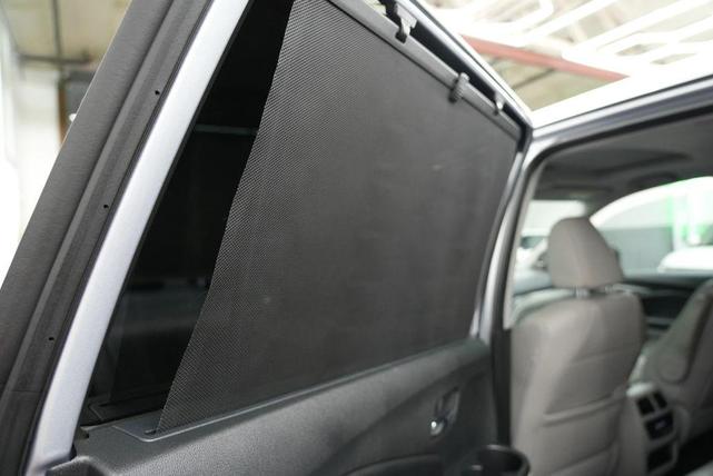 Photo of 2020 Lunar Silver Metallic Honda Pilot