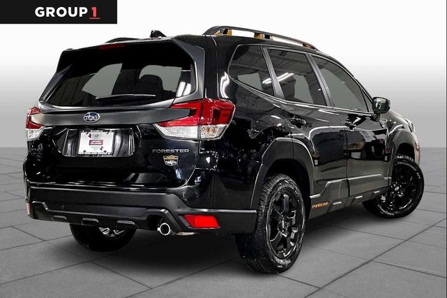 Photo of 2024 Crystal Black Silica Subaru Forester