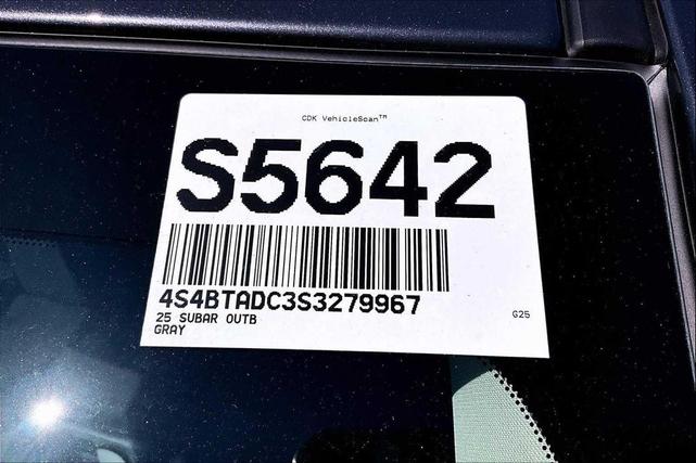 Photo of 2025 Magnetite Gray Metallic Subaru Outback