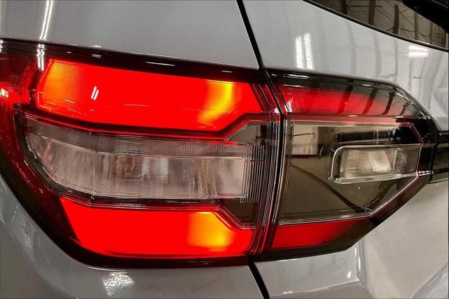 Photo of 2024 Sonic Gray Pearl Honda Pilot