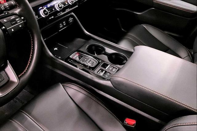 Photo of 2024 Sonic Gray Pearl Honda Pilot