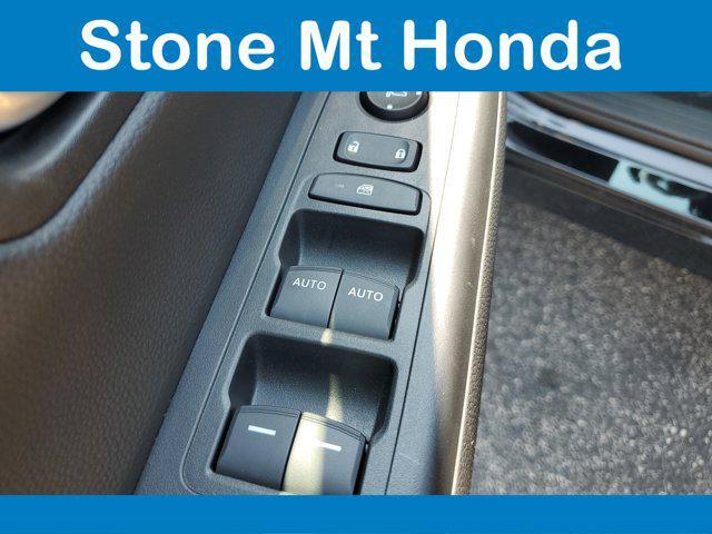 Photo of 2023 Nh-731p/Crystal Honda CR-V Hybrid