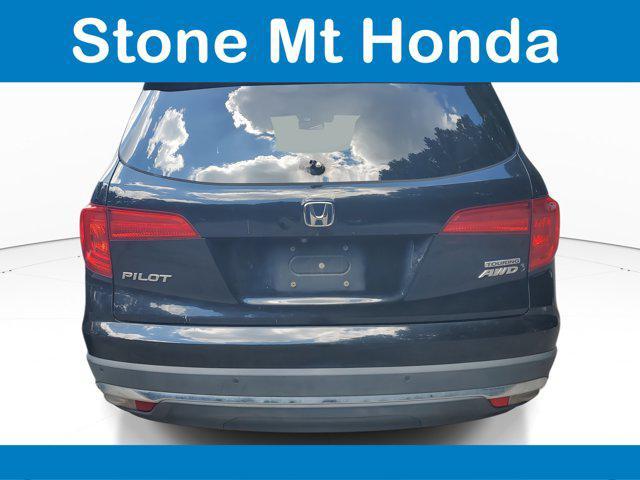 Photo of 2017 Crystal Black Pearl Honda Pilot