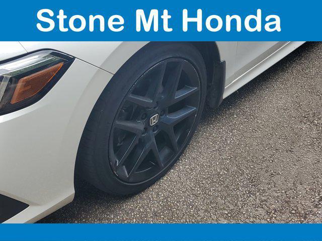 Photo of 2022 Platinum White Pearl Honda Civic