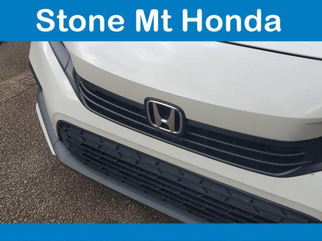 Photo of 2022 Platinum White Pearl Honda Civic