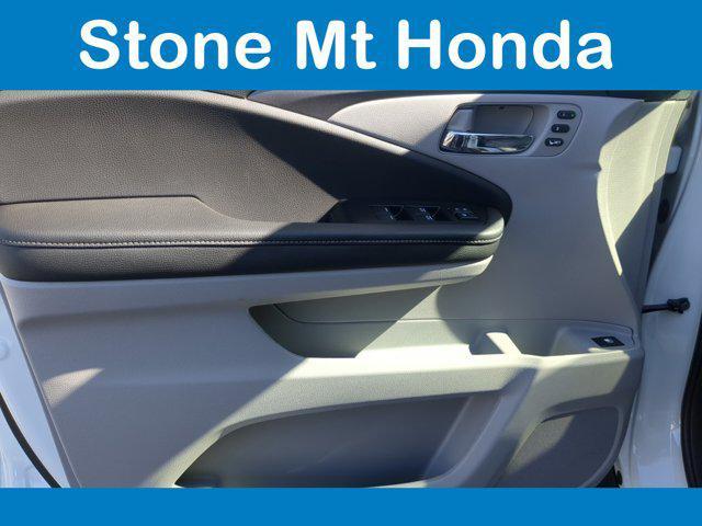 Photo of 2024 Solar Silver Metallic Honda Ridgeline