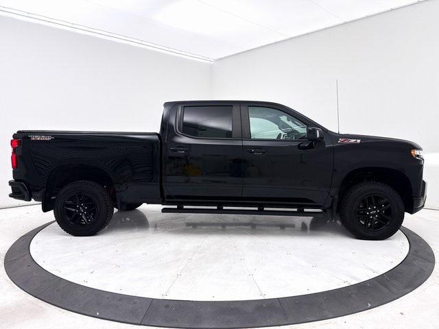 Photo of 2021 Black Chevrolet Silverado 1500
