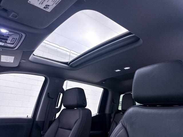 Photo of 2021 Black Chevrolet Silverado 1500
