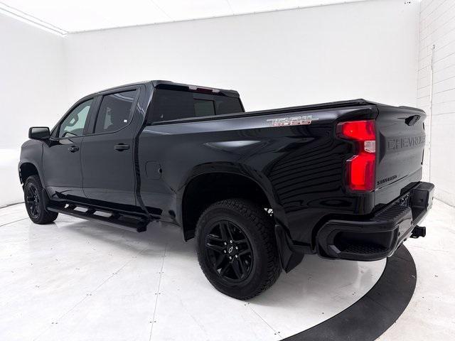 Photo of 2021 Black Chevrolet Silverado 1500