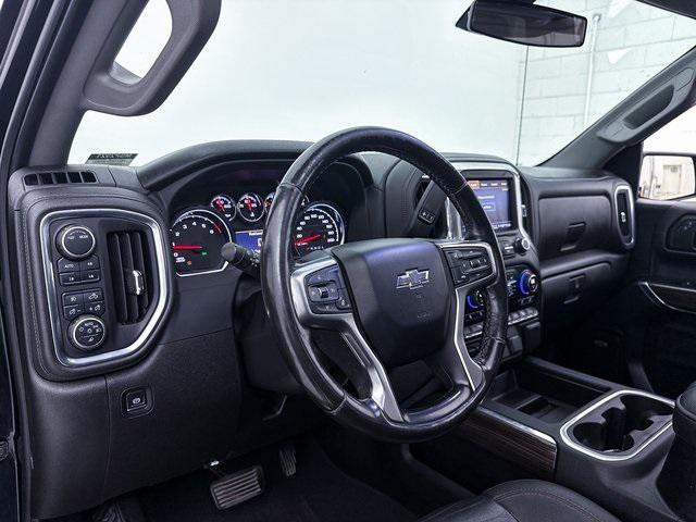 Photo of 2021 Black Chevrolet Silverado 1500