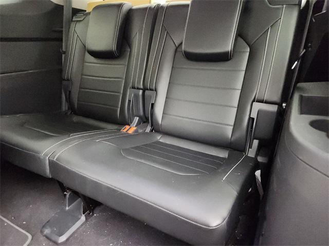 Photo of 2022 Aurora Red Metallic Volkswagen Atlas
