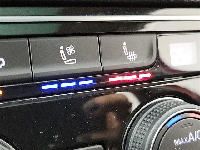 Photo of 2022 Aurora Red Metallic Volkswagen Atlas