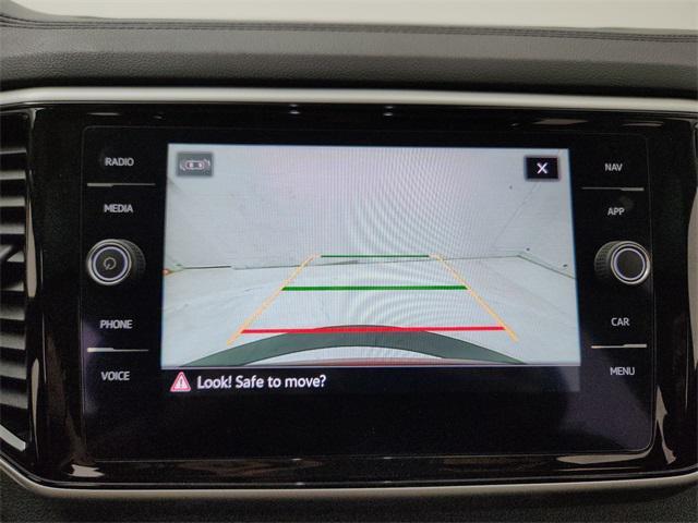 Photo of 2022 Aurora Red Metallic Volkswagen Atlas