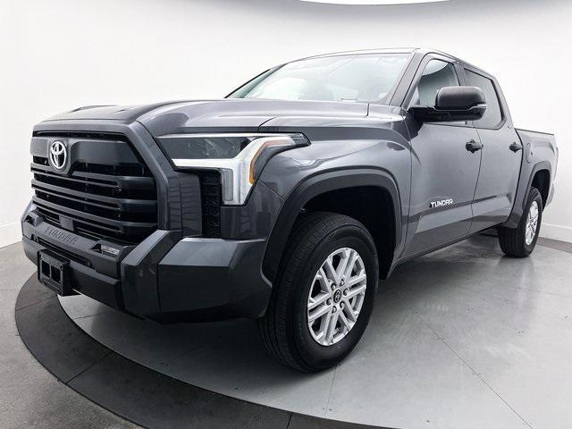 Photo of 2024 Magnetic Gray Metallic Toyota Tundra