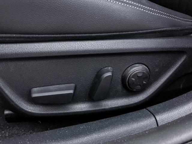 Photo of 2019 Himalayan Gray Genesis G70