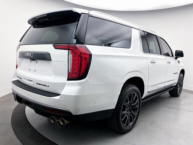Photo of 2024 White Frost Tricoat GMC Yukon XL