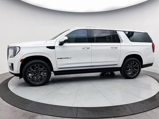 Photo of 2024 White Frost Tricoat GMC Yukon XL