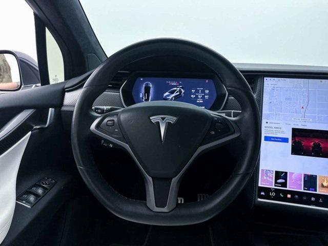 Photo of 2019 Gray Tesla Model X