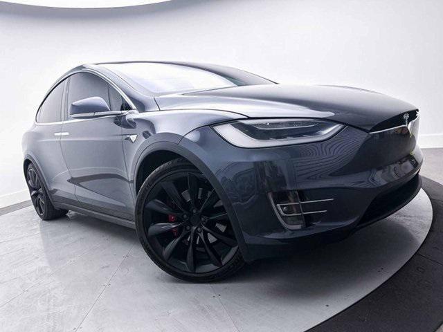 Photo of 2019 Gray Tesla Model X