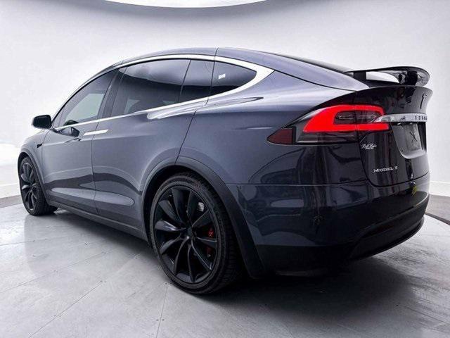 Photo of 2019 Gray Tesla Model X
