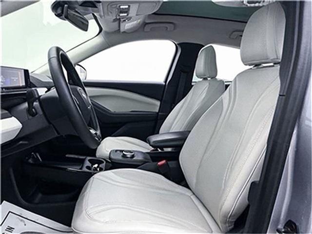 Photo of 2021 ICONIC SILVER METALLIC Ford Mustang Mach-E
