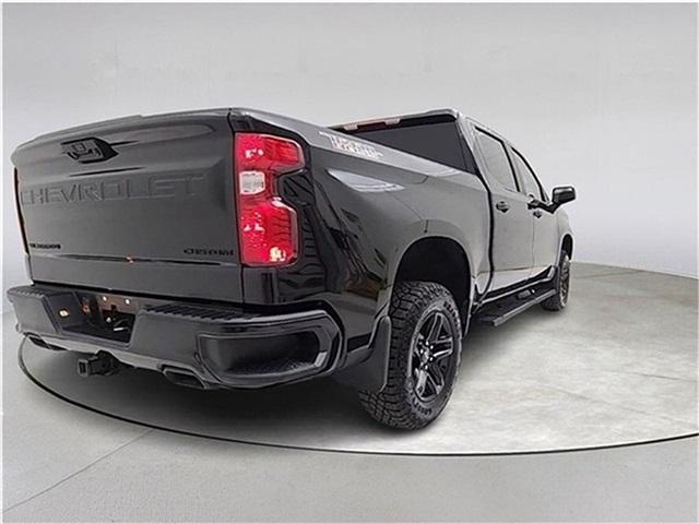 Photo of 2024 Black Chevrolet Silverado 1500