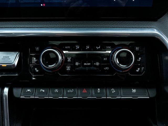 Photo of 2023 Onyx Black GMC Sierra 1500