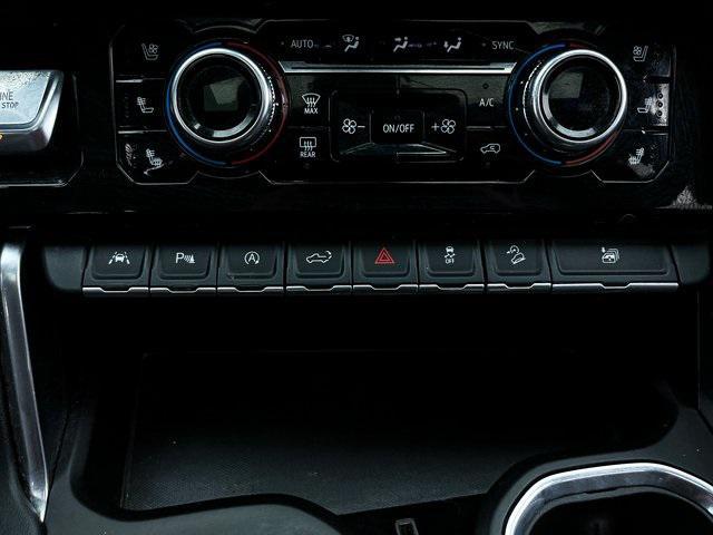 Photo of 2023 Onyx Black GMC Sierra 1500
