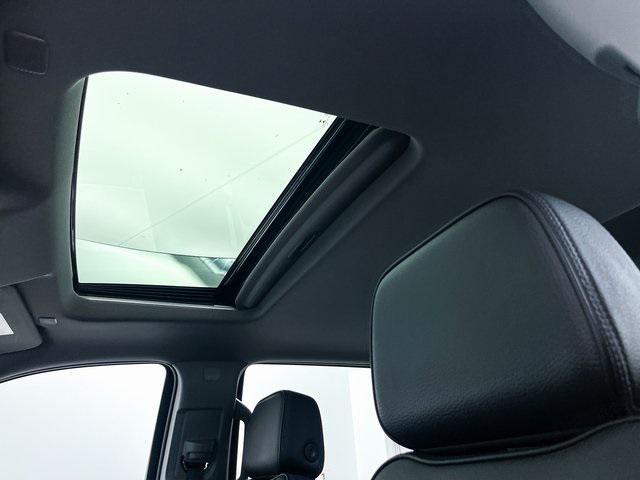 Photo of 2023 Onyx Black GMC Sierra 1500