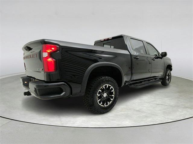 Photo of 2024 Black Chevrolet Silverado 1500