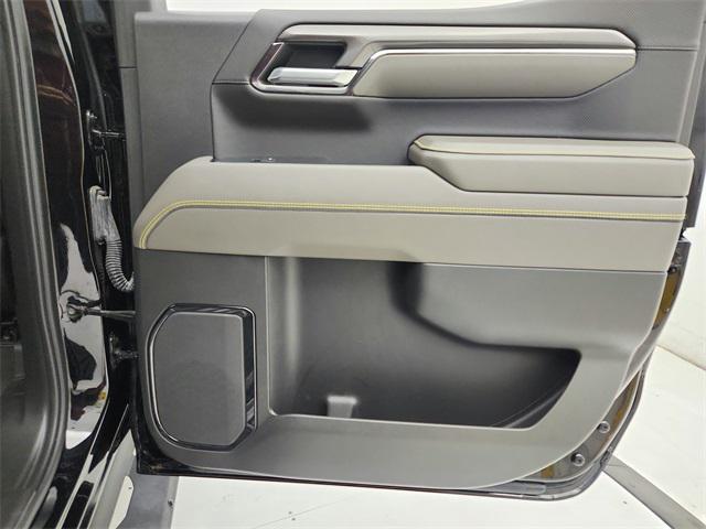 Photo of 2024 Black Chevrolet Silverado 1500