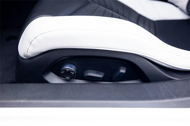 Photo of 2020 Arctic White Chevrolet Corvette