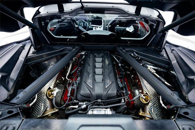 Photo of 2020 Arctic White Chevrolet Corvette