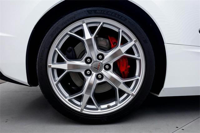 Photo of 2020 Arctic White Chevrolet Corvette